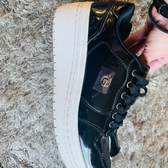 Black sneakers shoes size 8 - Picture 3 of 8